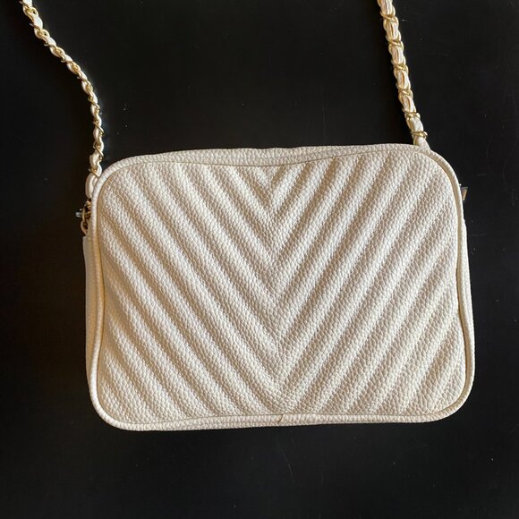 Saint Laurent Mini Lou Camera Grain De Poudre Matelasse Ivory Shoulder Bag - Picture 2 of 16